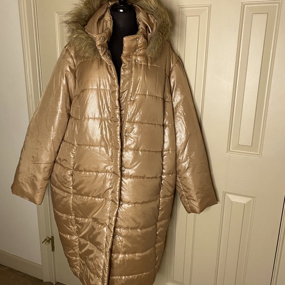 Roaman's Jackets & Blazers - Roaman’s, metallic tan, gold, full-length, hoodie, puffer coat, Size 3x..NWOT..